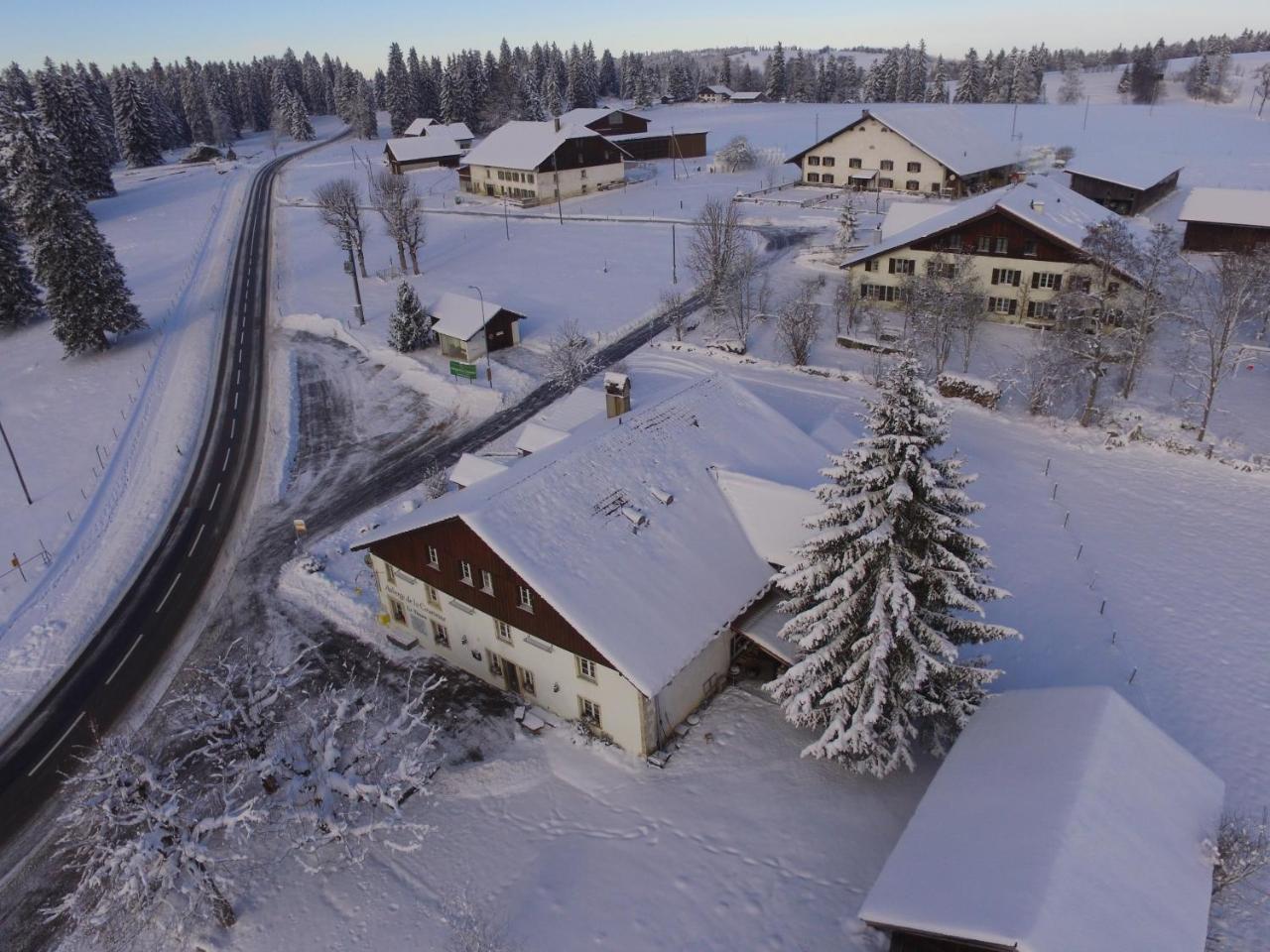 Auberge De La Couronne แซนเญอเลชิเยร์ ภายนอก รูปภาพ